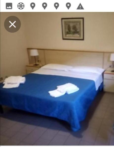 Hotel Lupo Di Mare Марина ди Кастането Кардучи Екстериор снимка